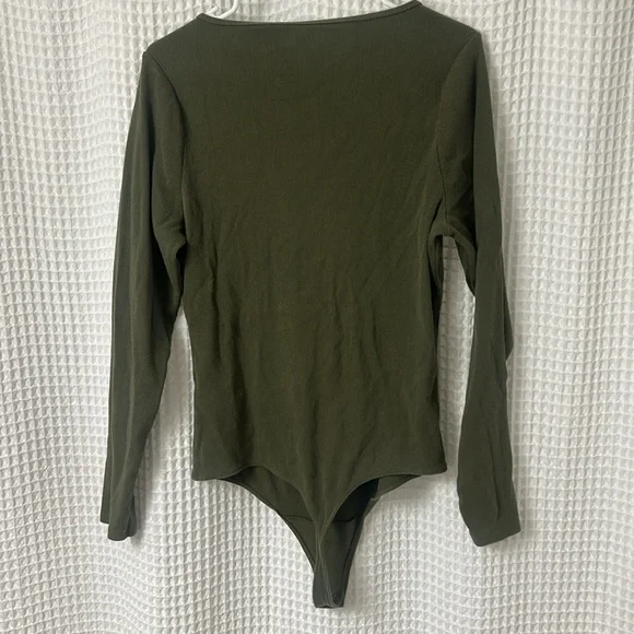 Soft A&F Rib Green Bodysuit with hook & eye closure XL - Picture 5 of 7